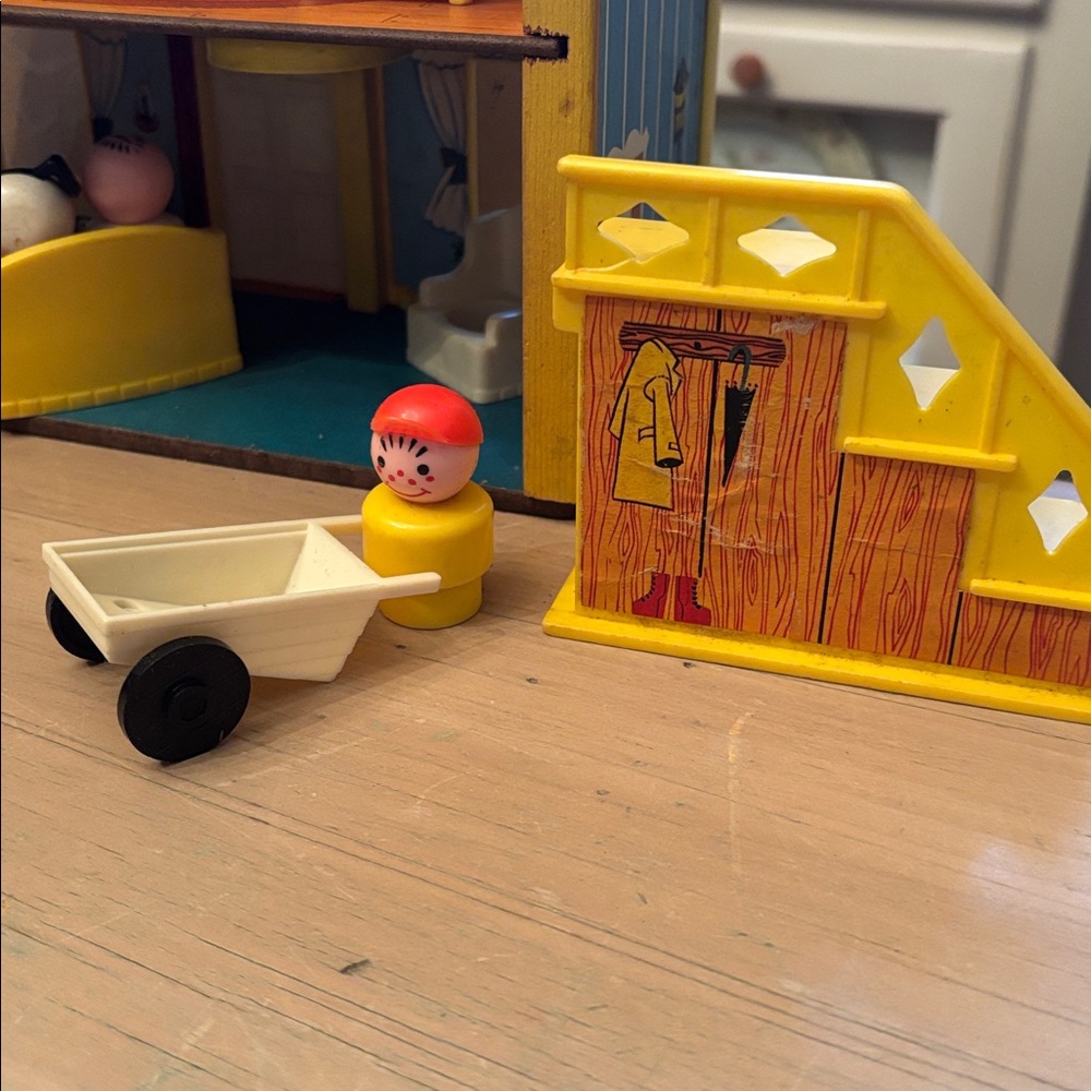 Fisher Price Play Family House - Picture 8 of 17